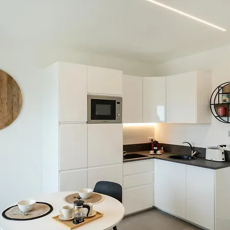 Gentile 46 Blu Luxury Flat Барі